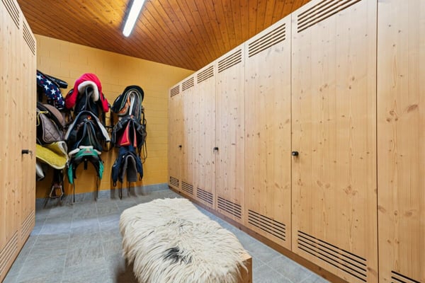 EXKLUSIVE REITSPORTANLAGE MIT VOLLSTÄNDIGER INFRASTUKTUR IN MAUREN FL 3