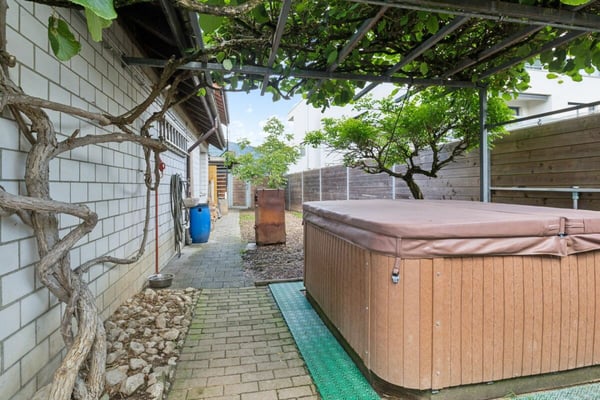 REITSPORT, WOHN- UND GEWERBEIMMOBILIE MIT VIELFÄLTIGEN NUTZUNGSMÖGLICHKEITEN 12