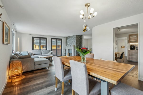 TRAUMHAFTE REITSPORTANLAGE MIT VERSCHIEDENEN BEWEGUNGSFLÄCHEN UND VIEL WEIDELAND IN DOTNACHT 3