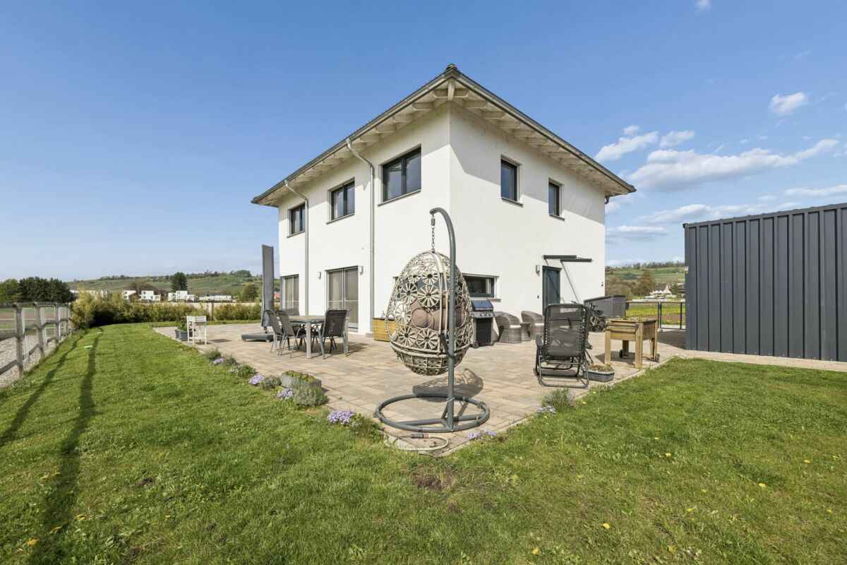 IHR EIGENES PFERDEPARADIES IM SONNIGEN KLETTGAU