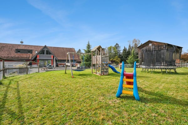 *NEUER PREIS* - FRISCH RENOVIERTES WOHNHAUS MIT REITPLATZ, ROUNDPEN UND GROSSEN WEIDEFLÄCHEN 16