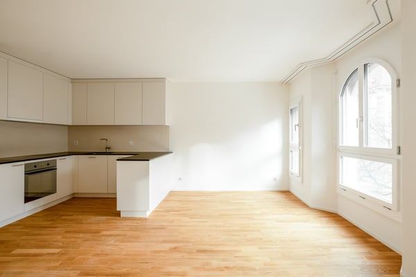 HELLE 1-ZIMMER WOHNUNG im 1. OG mit Lift im attraktiven Iselin-Quartier 2