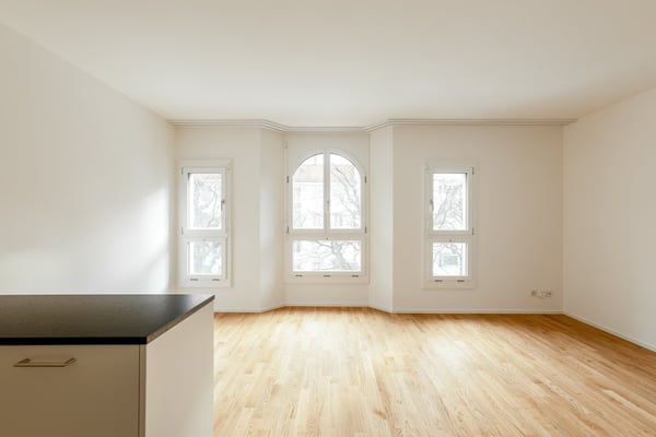 HELLE 1-ZIMMER WOHNUNG im 1. OG mit Lift im attraktiven Iselin-Quartier 1