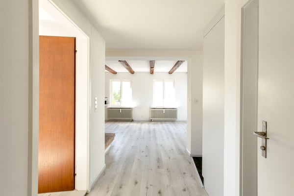 Helle 3,5 Zimmer-Dachwohnung nähe Kronenplatz 15