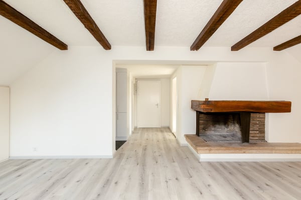 Helle 3,5 Zimmer-Dachwohnung nähe Kronenplatz 4
