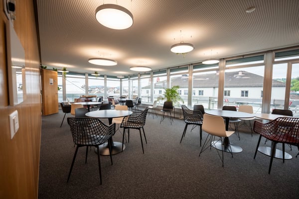 CoWorking Desk an Top-Lage: nur 2 Min vom Bahnhof - All-Inklusive-Service - diverse Abo-Modelle 12