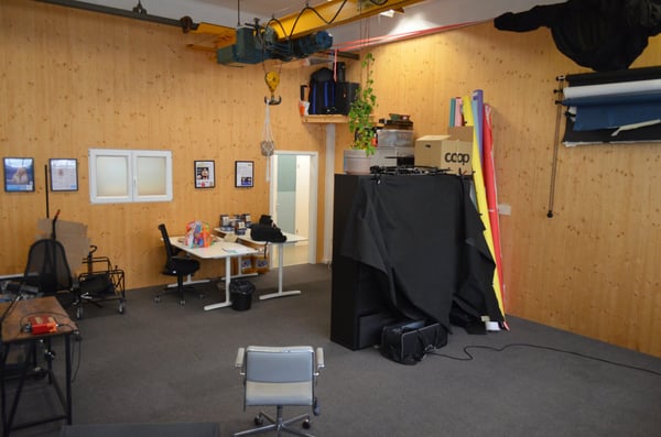 Grosses Büro in kreativer Fabrikhalle 1