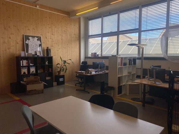 Günstiges Büro in kreativer Fabrikhalle 1