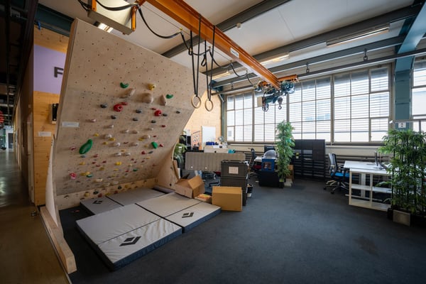 Grosszügiges Büro im EG in kreativer Fabrikhalle 13
