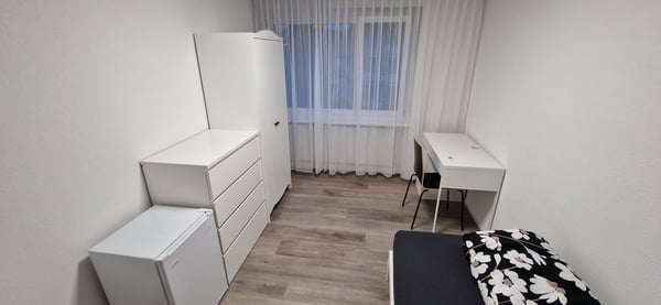 möblierte Businesszimmer, Monteurzimmer (Achtung: gemeinsame Küche und Bad)) 13