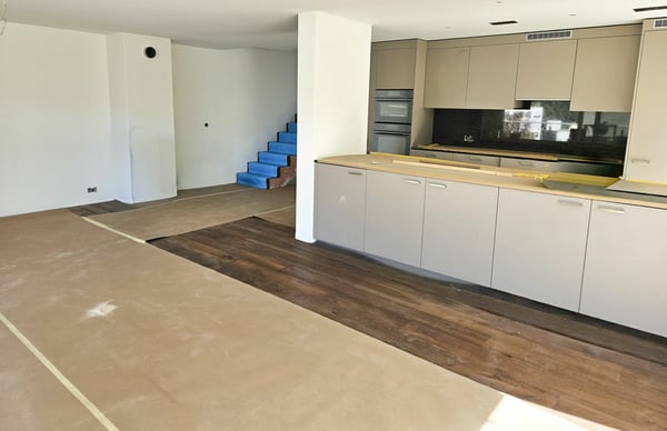 8.5-Zimmer-Doppeleinfamilienhaus mit exklusivem Attikageschoss 4