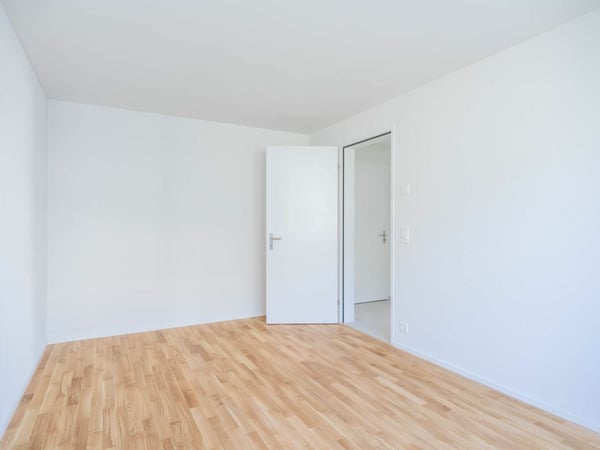 Neues 6.5-Zimmer-Doppeleinfamilienhaus mit grosszügigem Garten 10