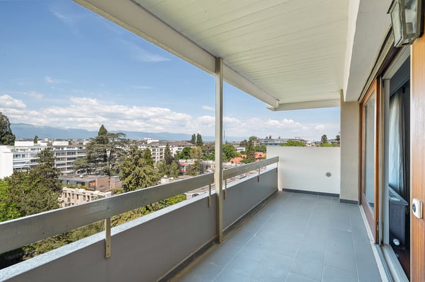 Bel appartement en pignon avec vue sur le Jet d’Eau - Champel 8