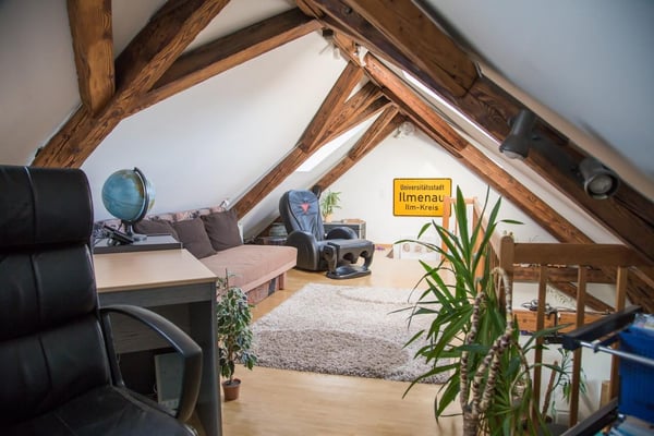 originelle Dachwohnung mit Galerie 3