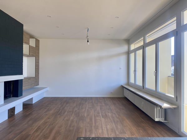 Renovierte Dachwohnung mit zwei Balkonen 3