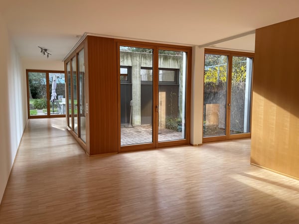 Grosse Familienwohnung mit Garten 1
