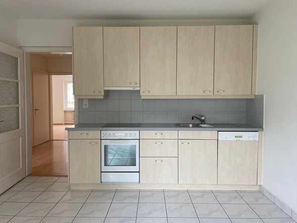 Wohnung mit Balkon zum grünen Innenhof beim Tellplatz 4