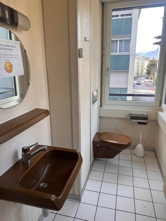 Grand bureau à louer idéalement situé au centre-ville de Sion 5