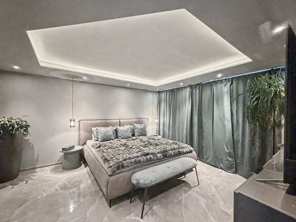 Luxuriöse Penthouse Wohnung mit viel Privatsphäre und Sicht in die Berge 13
