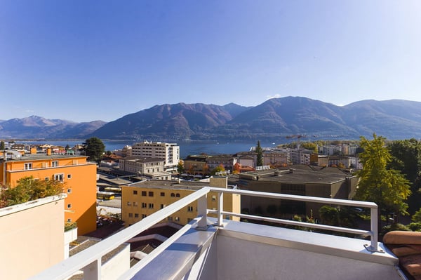 Muralto - Attico di lusso nella nobile Villa Balli | Muralto - Luxuriöse Attikawohnung in der noblen Villa Balli 3