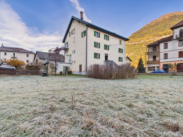 Traditionelles Wohnhaus mit grosszügigem, schönem Bauland - Ambrì 13