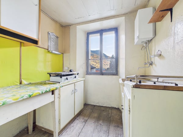 Traditionelles Wohnhaus mit grosszügigem, schönem Bauland - Ambrì 5