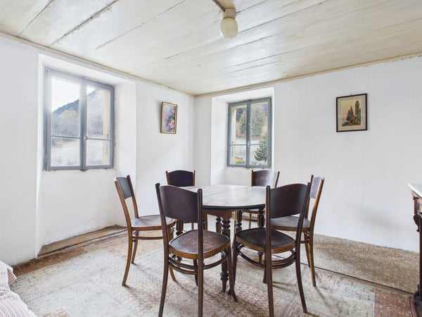 Traditionelles Wohnhaus mit grosszügigem, schönem Bauland - Ambrì 6