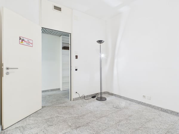 Ottima opportunità: ufficio 1.5 locali con spazi funzionali ad Agra - Collina d'Oro | Gute Gelegenheit: 1.5-Zimmer-Büro mit funktionalen Räumen in Agra - Collina d'Oro 11