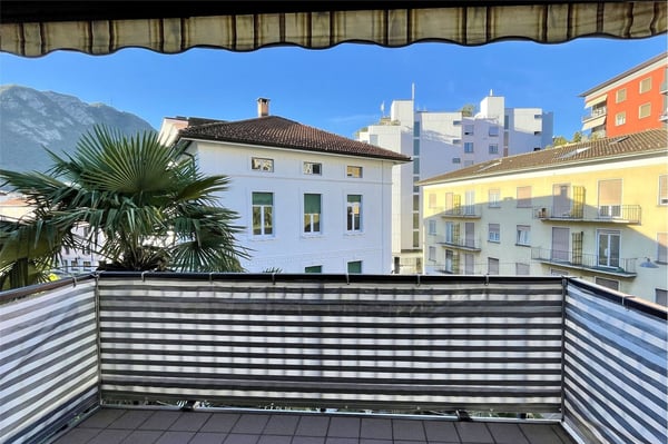 Lugano - Splendido attico di 1½ locali a pochi passi dal centro città | Lugano - Wunderschönes 1½-Zimmer-Penthouse nur wenige Schritte vom Stadtzentrum entfernt 8