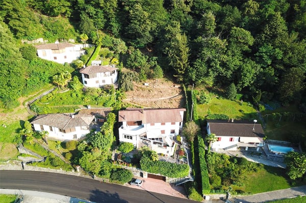 Brusino Arsizio - Interessante terreno edificabile con accesso al lago | Brusino Arsizio - Interessantes Bauland mit Seezugang 5