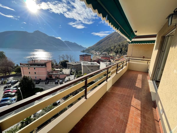 Attraktive 2½-Zimmer-Wohnung mit herrlichem Seeblick 1