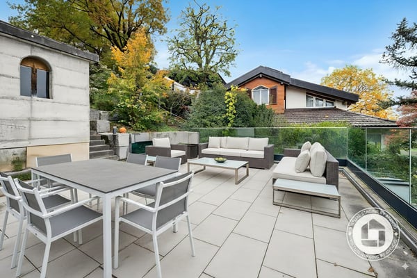 Exklusives Wohnen mit Aussicht: Einfamilienhaus mit Einliegerwohnung 10