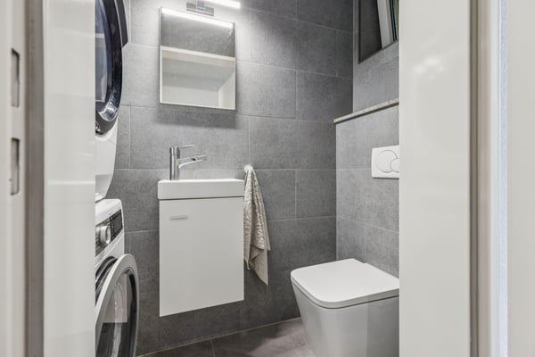 Moderne 1.5-Zimmer-Gartenwohnung – Stilvoll, renoviert & Minergie-effizient 11