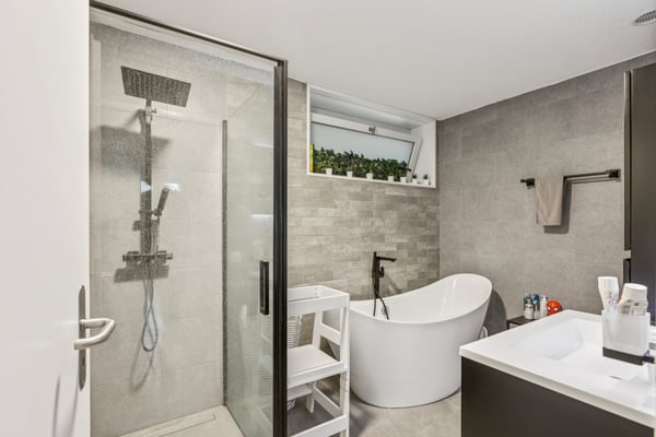 Moderne 1.5-Zimmer-Gartenwohnung – Stilvoll, renoviert & Minergie-effizient 10