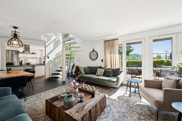 Modernes 1.5-Zimmer-Einfamilienhaus mit eindrucksvollem Panoramablick 1