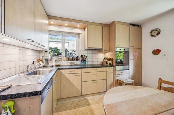 Familienfreundliches Haus mit grossem Gartenparadies 3