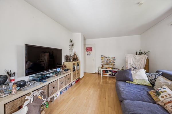 Familienfreundliches Haus mit grossem Gartenparadies 6