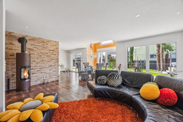 Stilvolles Einfamilienhaus in ruhiger Wohnlage von Suhr 6