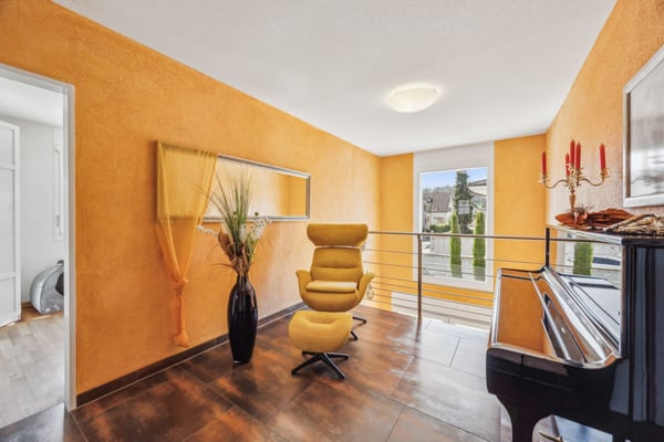 Stilvolles Einfamilienhaus in ruhiger Wohnlage von Suhr 4