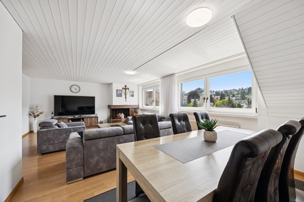 Grosszügige 1.5-Zimmer-Duplexwohnung mit Balkon und Cheminée 3