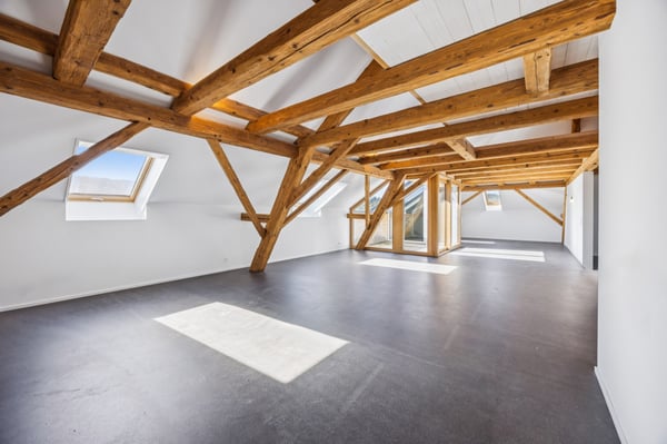 Exklusive 5.5-Zimmer-Dach-Maisonette mit Charme 5