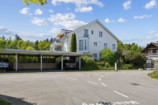 4.5-Zi.-Dachwohnung mit 12 m² Terrasse in Lotzwil 2