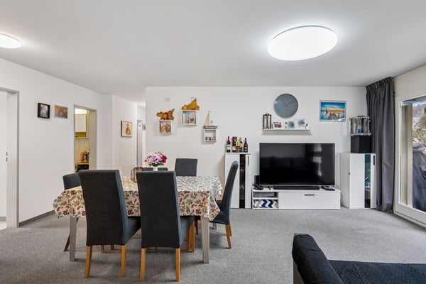 Familienfreundliche 5.5-Zimmer-Wohnung mit viel Raum und Komfort 1