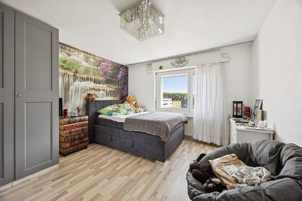 6.5-Zimmer-Dachwohnung  flexibel in 3.5- und 4.5-Zimmer-Wohnung teilbar. 6