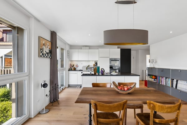 Staufen: Moderne 4.5-Zi.-Wohnung mit grossem Balkon, ruhig 2