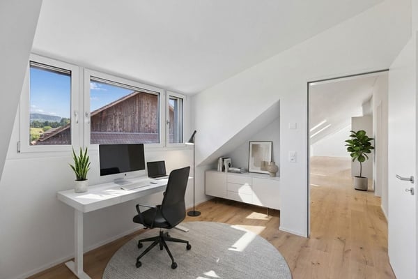 Moderne 3.5-Zimmer-Dachwohnung - lichtdurchflutet & einladend 2