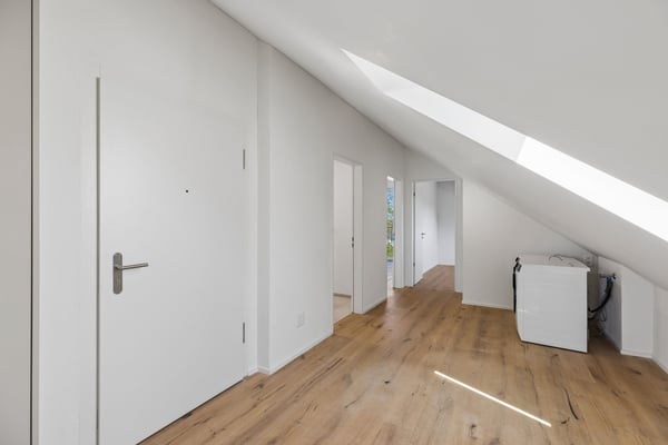Moderne 3.5-Zimmer-Dachwohnung - lichtdurchflutet & einladend 9