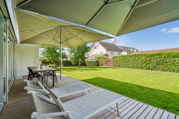 Wohnen wie im Ferienresort - Architektenhaus mit Pool und Garten 3