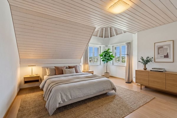 Exklusive Landhausvilla mit Türmli an sonniger Südwesthanglage, nur 30 Minuten bis Zürich HB 6