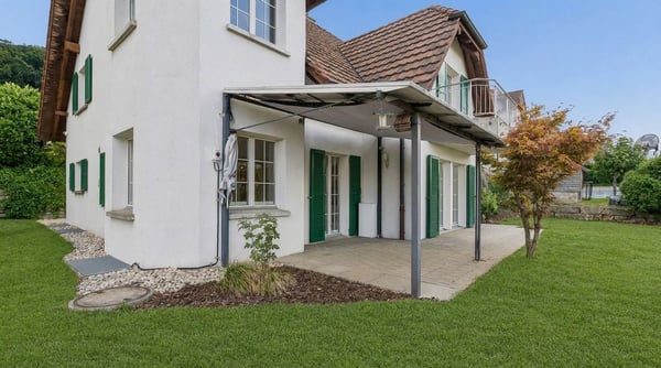Exklusive Landhausvilla mit Türmli an sonniger Südwesthanglage, nur 30 Minuten bis Zürich HB 12